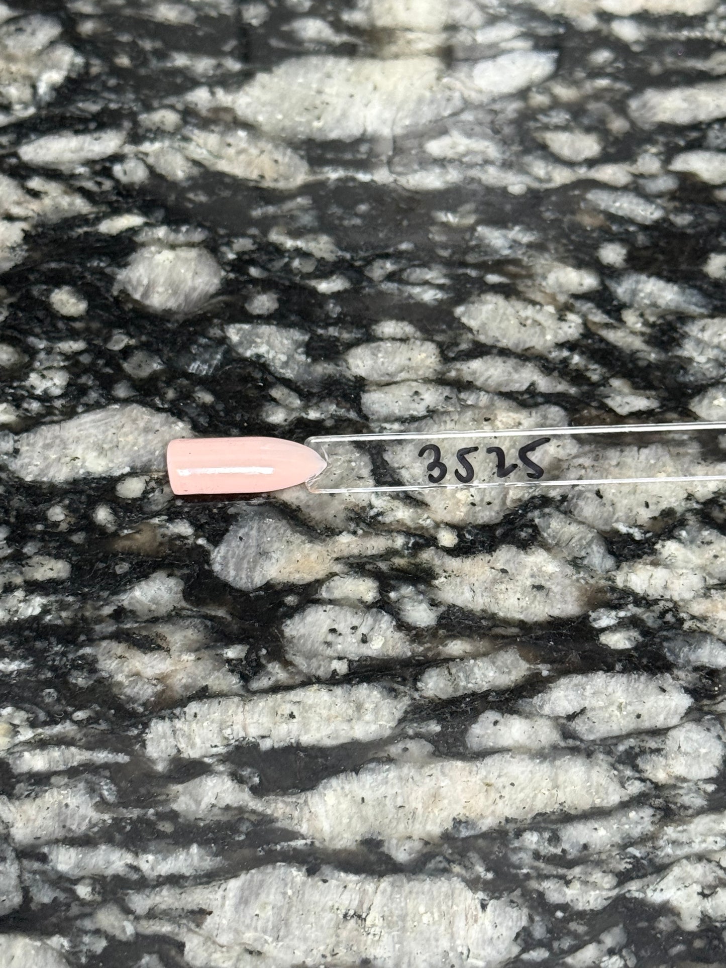 KAT041